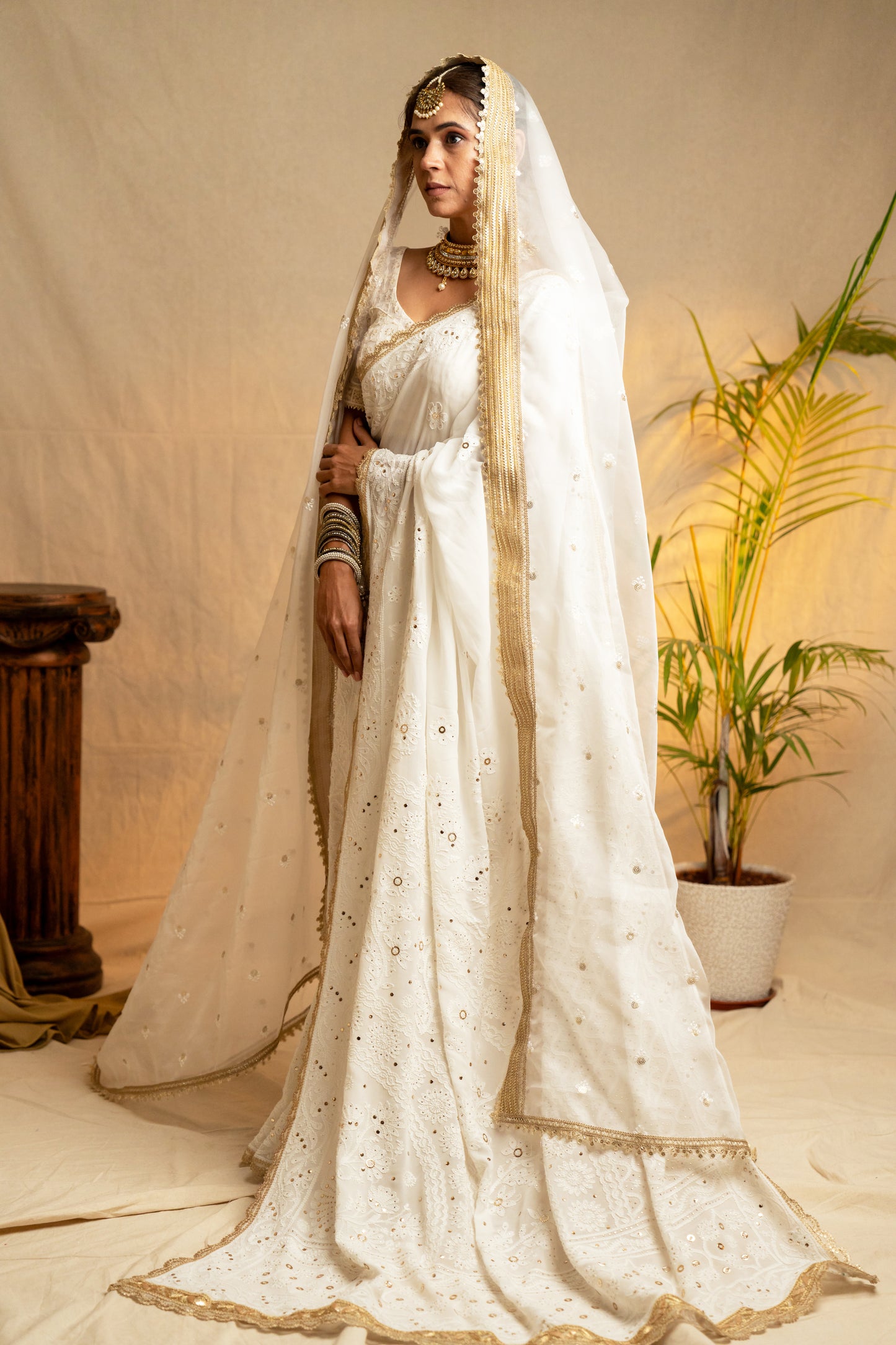 Roohani | White Viscose Georgette Chikankari Saree