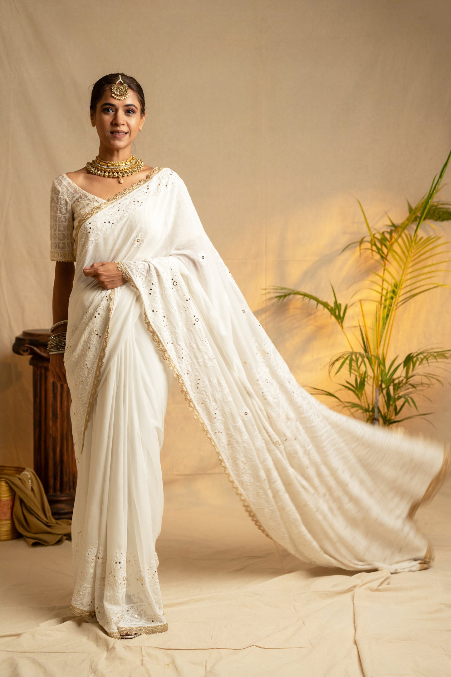 Roohani | White Viscose Georgette Chikankari Saree