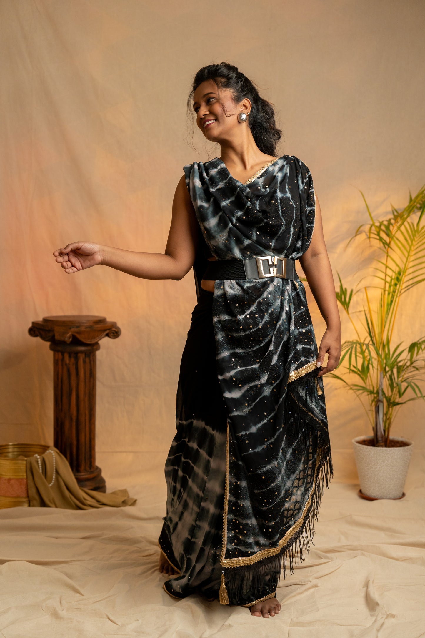 Rangreza | Black Viscose Georgette Tie & Dye Chikankari Saree