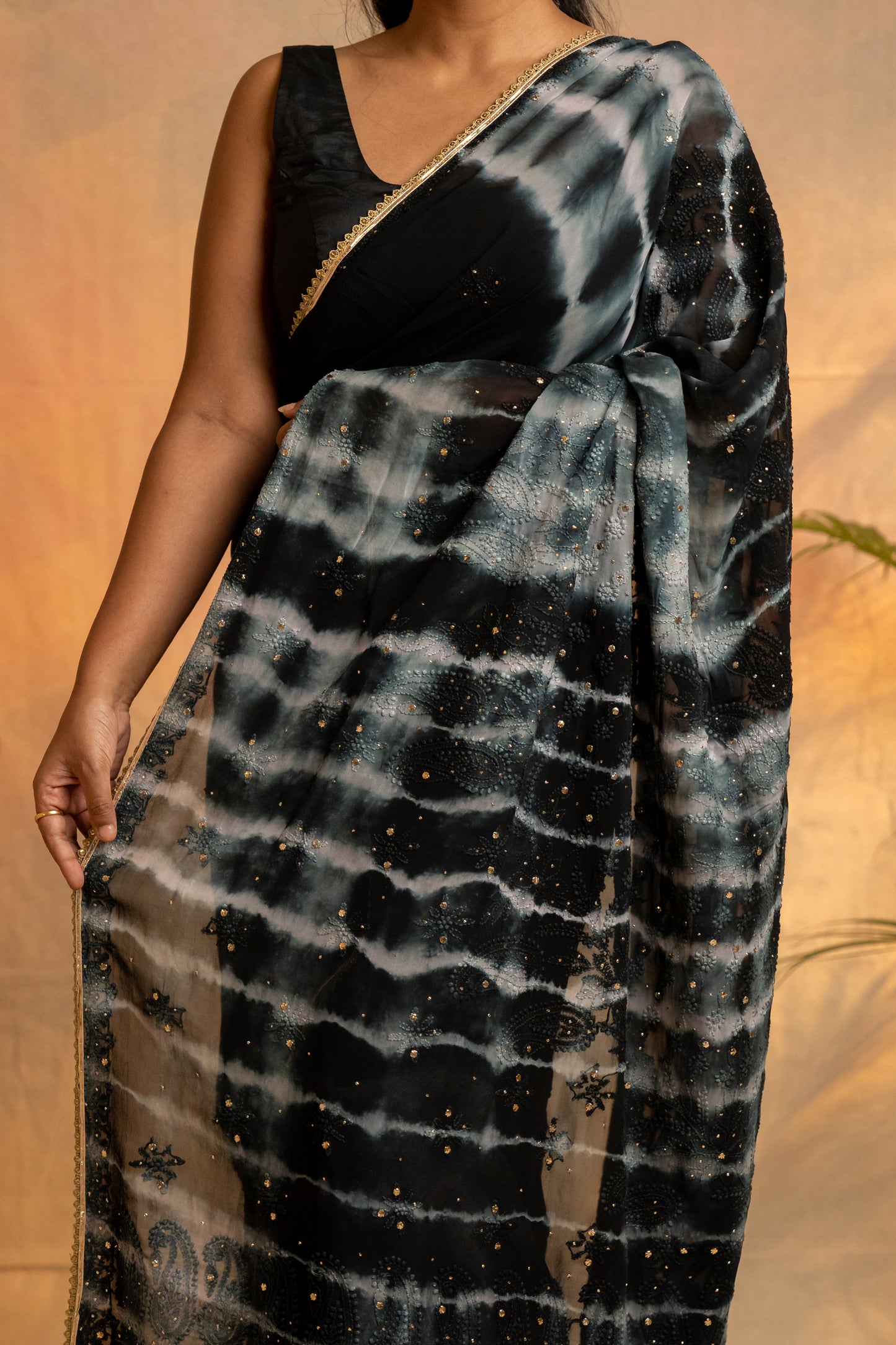 Rangreza | Black Viscose Georgette Tie & Dye Chikankari Saree